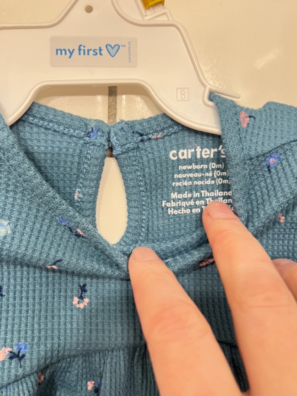 Carter's Baby Clothes Bundle - Picture 8 of 9